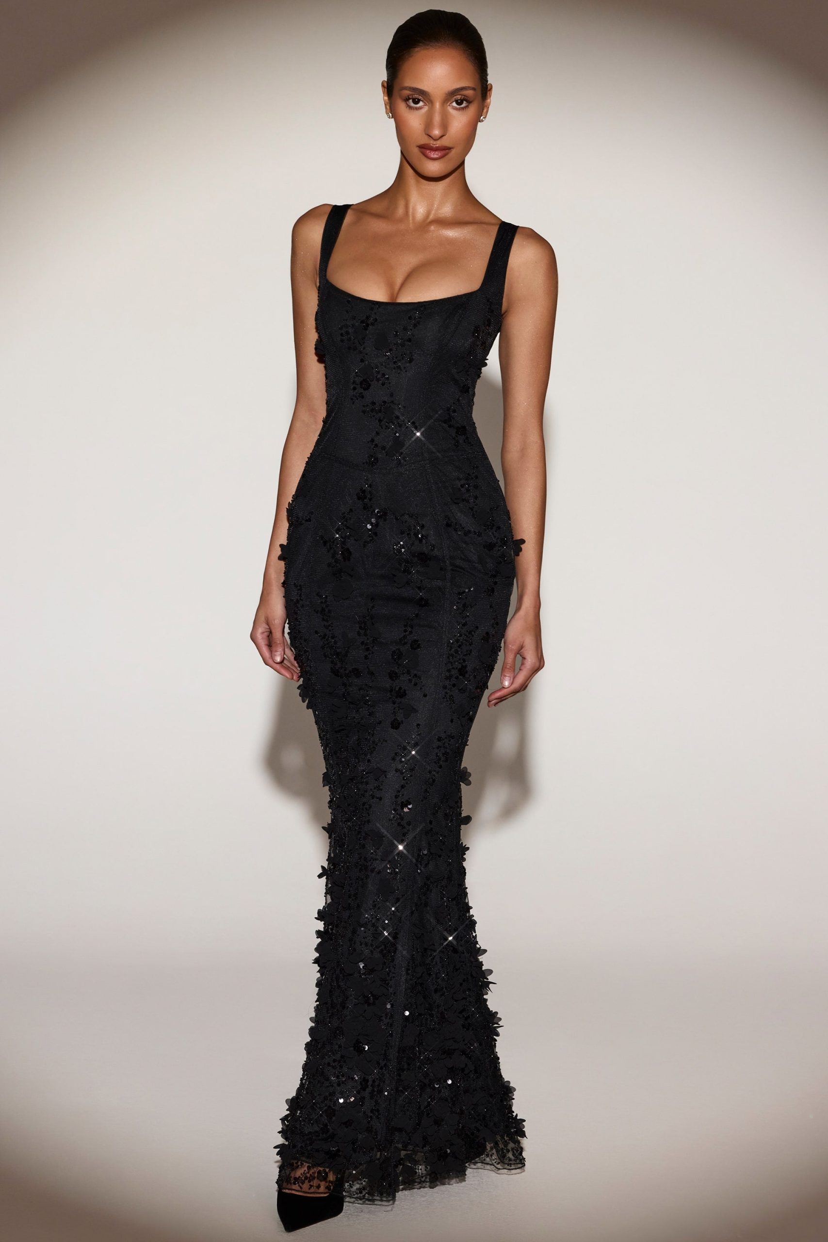 Embellished Appliqué Soft-Scoop Corset Gown in Black - Image 7