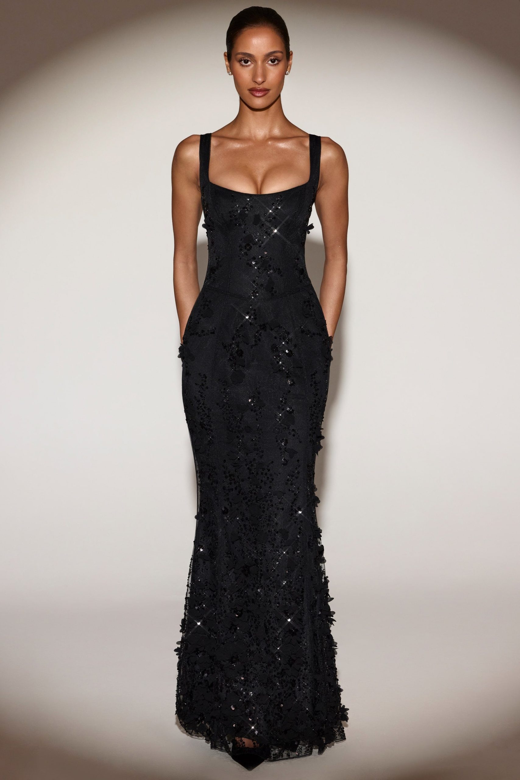 Embellished Appliqué Soft-Scoop Corset Gown in Black - Image 8